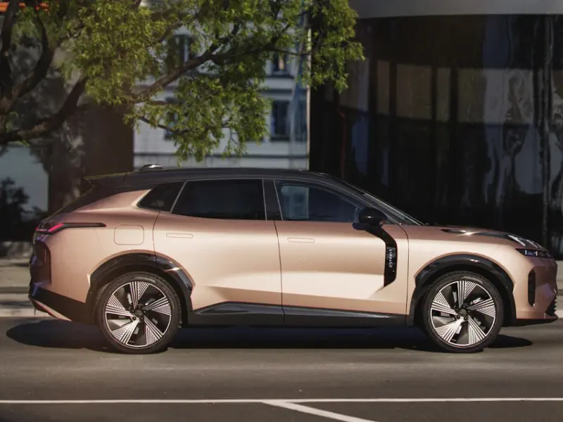 Lynk & Co 08